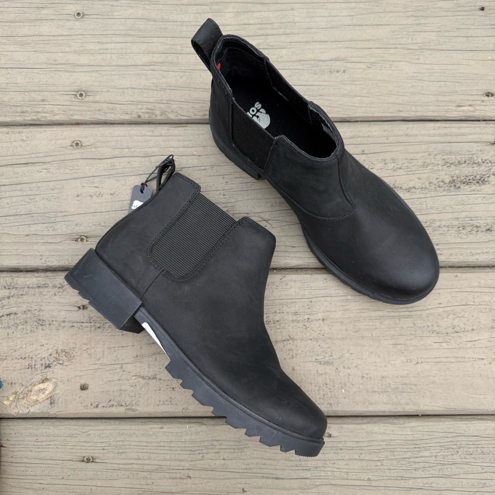 NWOB Sorel Emelie II Chelsea in Black Leather Bootie size 7 - Picture 3 of 15